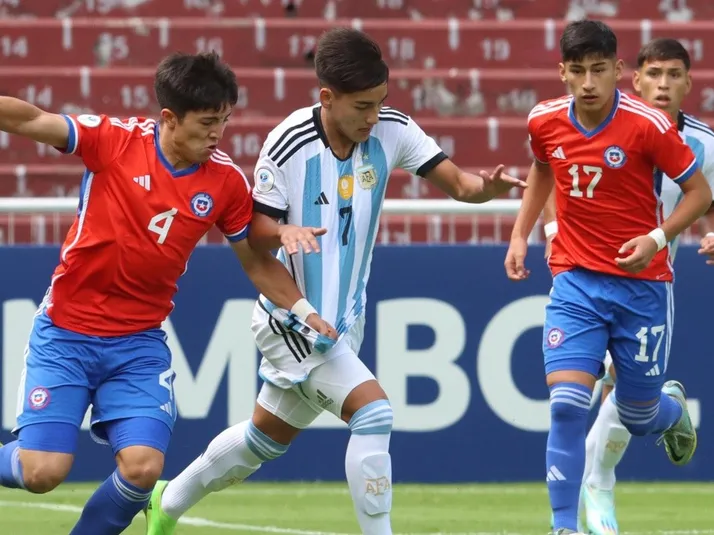 Chile se estrena con derrota ante Argentina en el hexagonal final