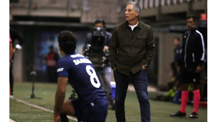 Holan quiere encontrar el funcionamiento correcto.