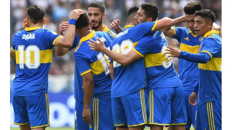Experimentado futbolista de Boca sufrió una dura lesión en el duelo ante Colón.