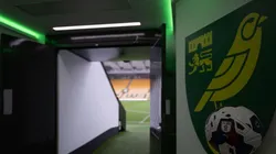 Norwich City no pudo sacar ventaja de local.