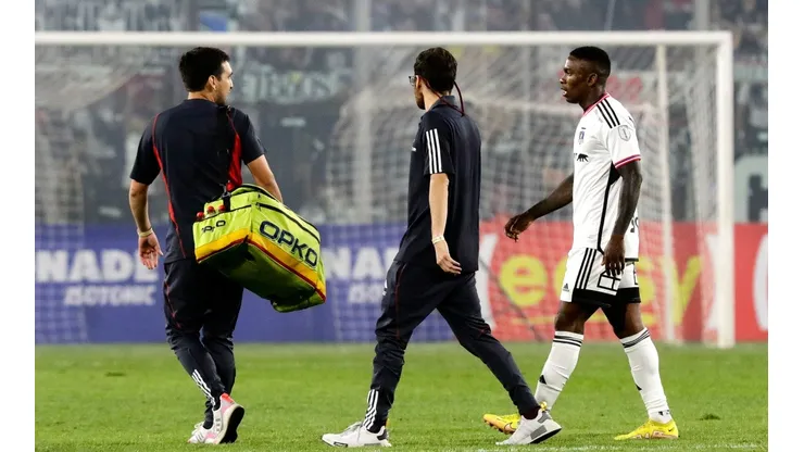 Fabián Castillo salió lesionado en Colo Colo y se perdería el partido ante la UC