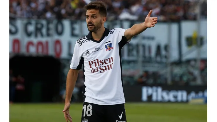Gustavo Quinteros iría en busca de Agustín Bouzat,´exColo Colo hoy jugador de Vélez Sarsfield. (Foto: Photosport)