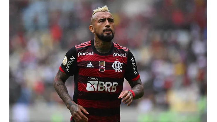 Arturo Vidal fue internado por una infección