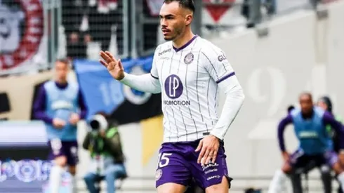 Gabriel Suazo va por su primer trofeo en el Viejo Continente.