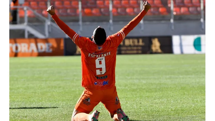 David Escalante desata una guerra en el directorio de Cobreloa