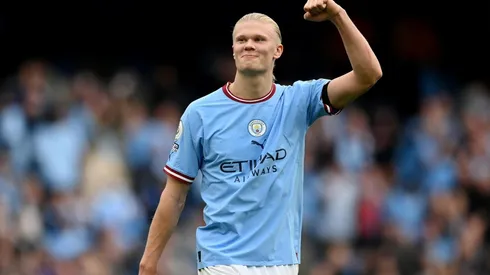 Erling Haaland viene de anotar 5 goles en Champions League.