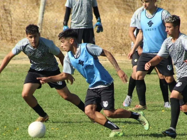 Chimbarongo prepara la mente para enfrentar a la U
