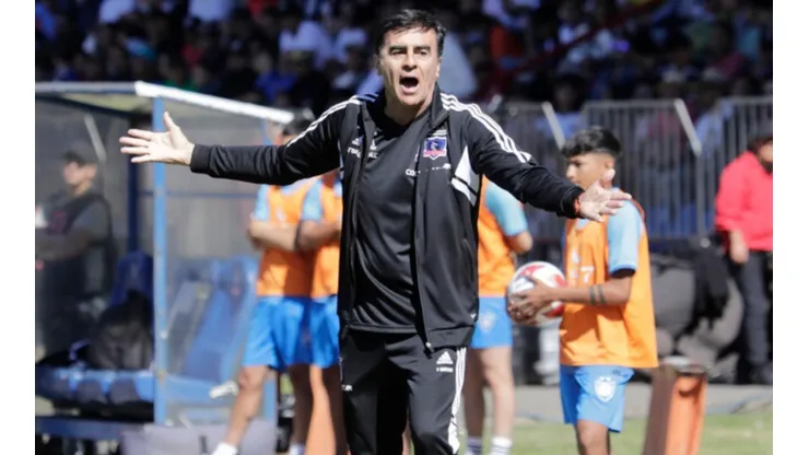 Gustavo Quinteros pone los pies en la tierra en relación al debut de Colo Colo en Copa Libertadores: "No somos favoritos"