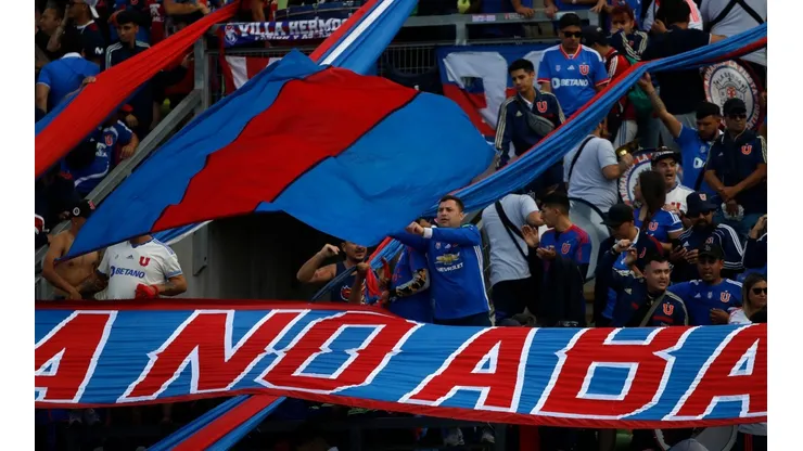 Los hinchas de la U deberán recorrer varios kilómetros en este mes.
