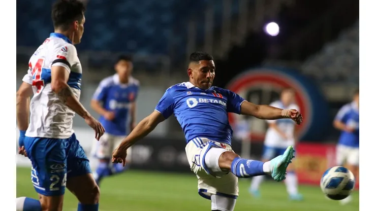 Universidad de Chile busca reducto para el clásico universitario.
