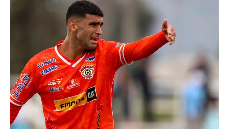 David Escalante acusado de golpear al presidente de Cobreloa