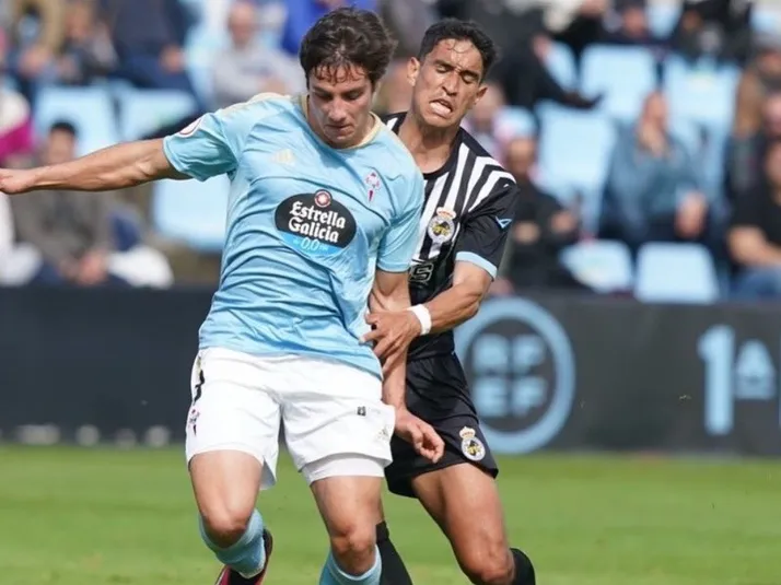 Clemente Montes criticado en el Celta: "Se le vio pasado de ritmo y pasado de forma"