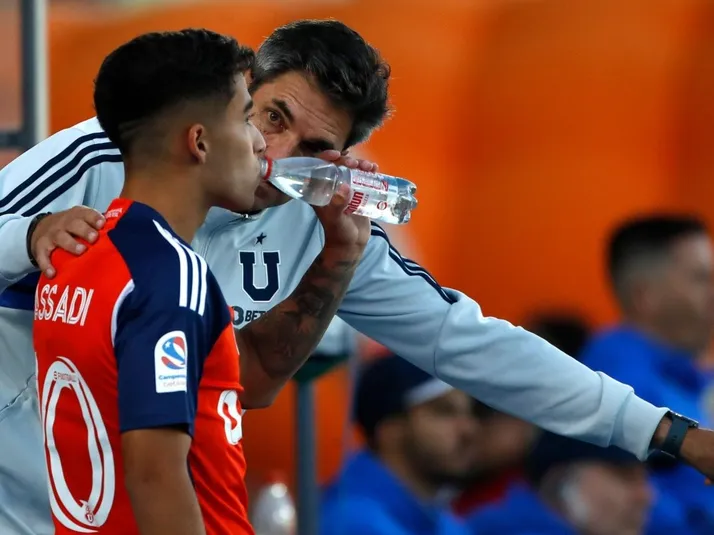 Hinchas azules respiran tranquilos por Lucas Assadi