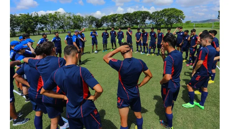 Chile buscará empezar con el pie derecho ante Brasil