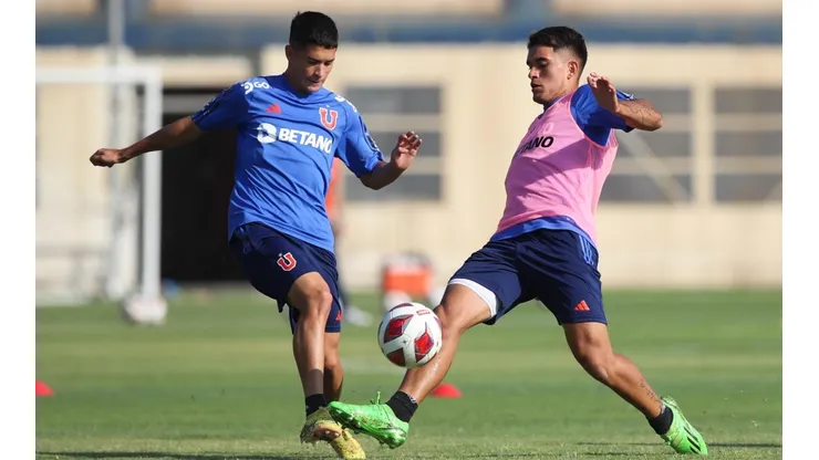 La U está jugando un nuevo amistoso en el Centro Deportivo Azul.