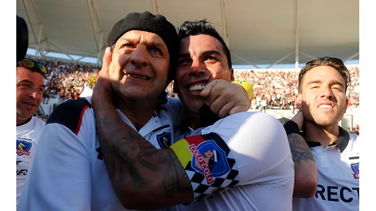 Esteban Paredes volvería al Estadio Monumental en Colo Colo en un cargo directivo con Aníbal Mosa