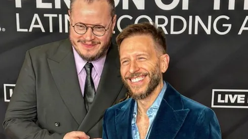 El dúo Sin Bandera.