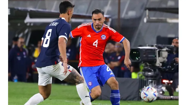 Suazo probablemente será el lateral izquierdo titular en las Clasificatorias.