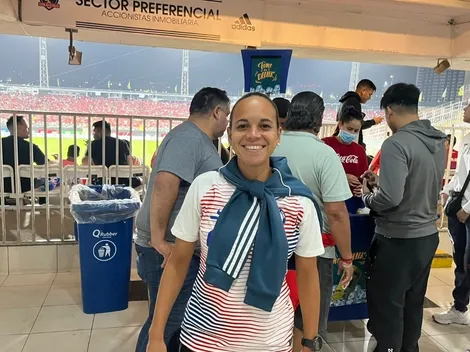 La Chama vio el triunfo de La Roja en el Monumental con la camiseta de Chile
