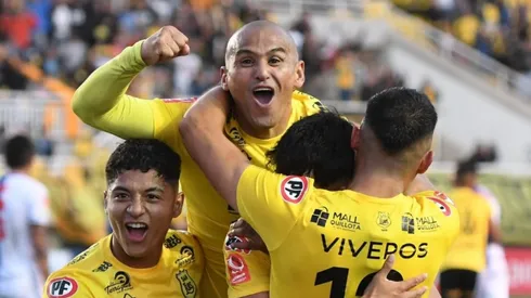 ¿Anotó Humberto Suazo? San Luis levanta justo para dar vuelta el marcador a Deportes Antofagasta y llegar a la cima del Campeonato de Ascenso