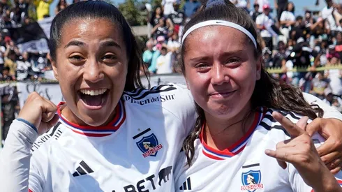 Carter, a la derecha, emocionada por sus dos goles ante Cobresal.