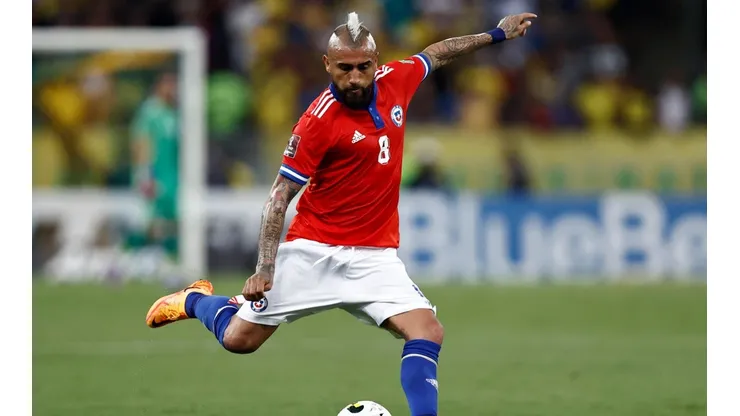 Vidal se prepara para enfrentar a Paraguay