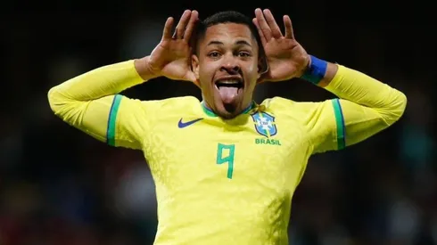Roque es el jugador más joven en jugar por Brasil desde Ronaldo