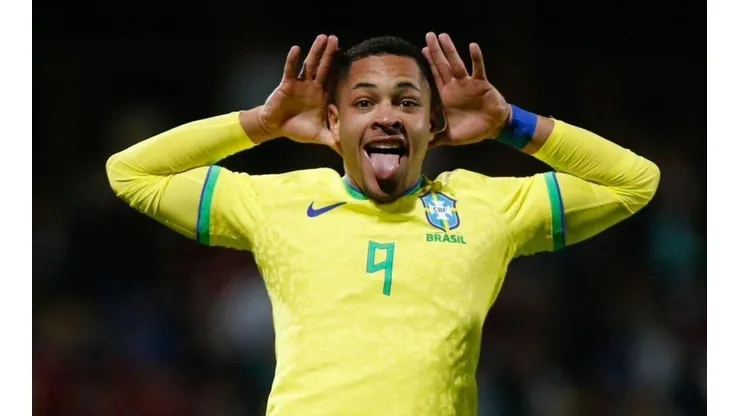 Roque es el jugador más joven en jugar por Brasil desde Ronaldo