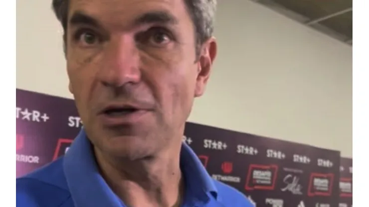 Mauricio Pellegrino valora el desempeño de la U pese a la derrota ante River: "Estuvimos a la altura"