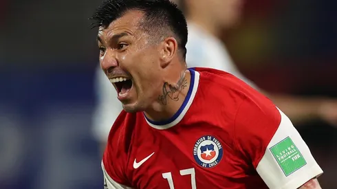 Gary Medel demuestra su amor por la UC