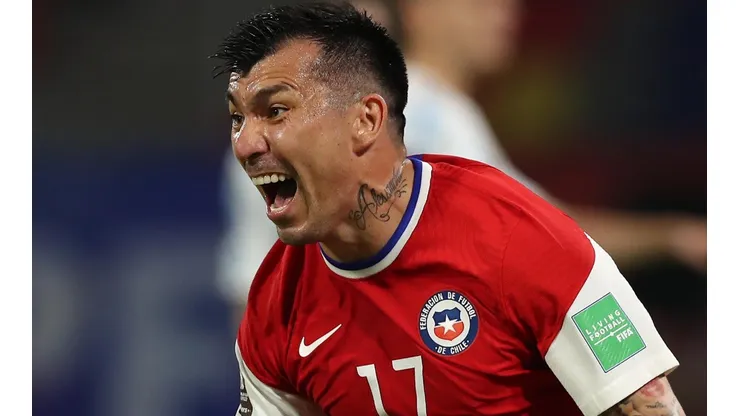 Gary Medel demuestra su amor por la UC