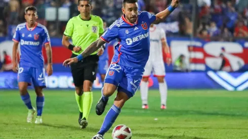 Matías Zaldivia se rinde ante el desempeño de valor azul: "Jugó como si tuviese 50 partidos"