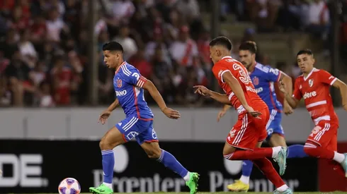 Como en 1996: River Plate le gana a Universidad de Chile con dudosos cobros arbitrales