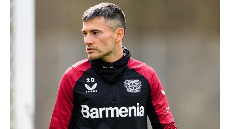 Aránguiz volvió a entrenar con el equipo alemán