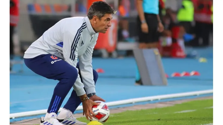 El técnico de los azules todas las semanas tiene que variar con su plantel por las lesiones de sus jugadores.