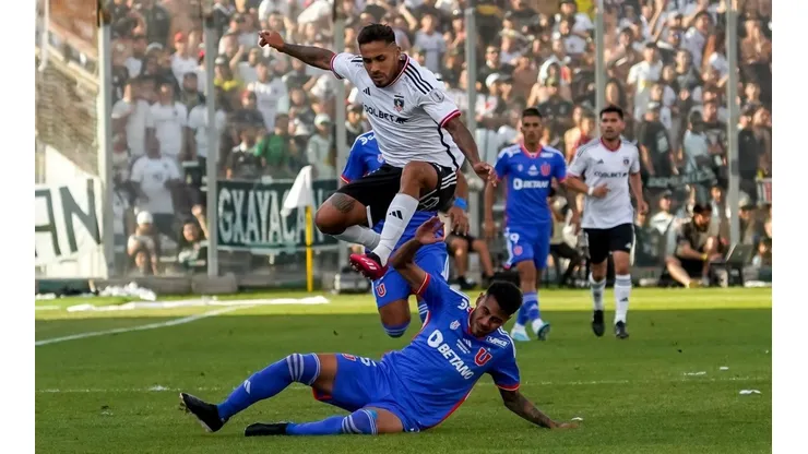 Emmanuel Ojeda jugó el Superclásico infiltrado por problemas en su rodilla izquierda.