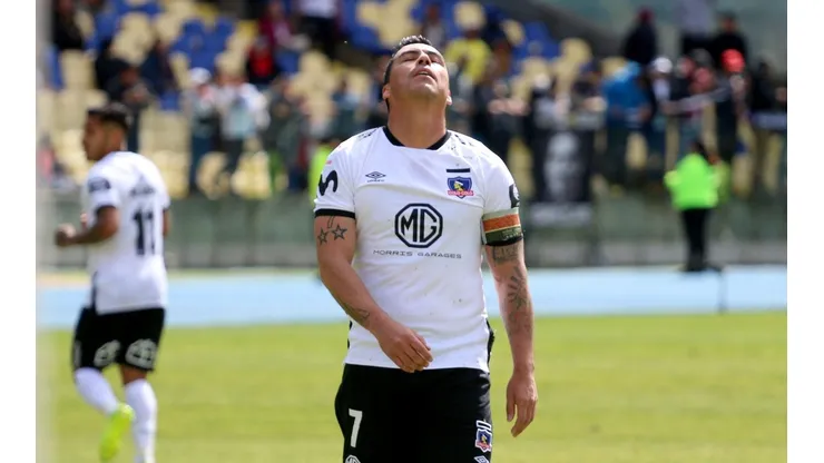 Esteban Paredes confesó que sólo quiere volver a trabajar a Colo Colo como DT