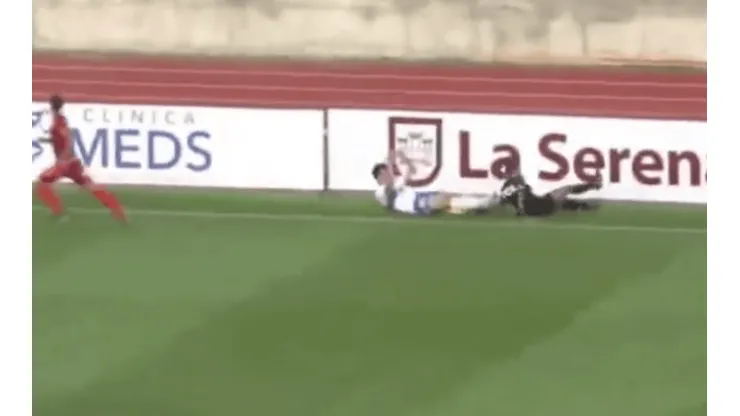 Momento del choque entre Tapia y Nahuelcoy