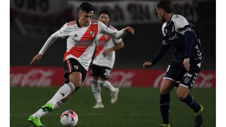 Pablo Solari volverá a enfrentar a Universidad de Chile.