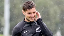 Rojas sigue sin convencer en Colo Colo y en Nueva Zelanda.