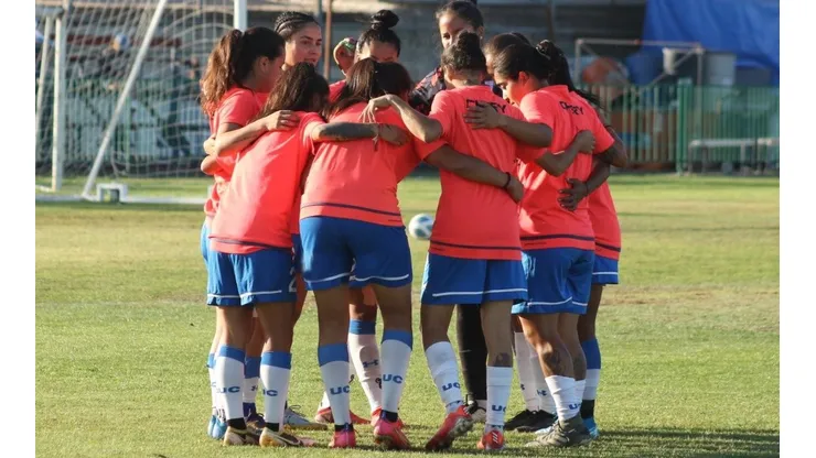 Las Cruzadas esperan debutar con el pie derecho ante Santiago Morning