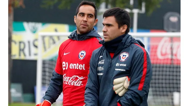 Cristopher Toselli respalda a los históricos en la selección chilena.