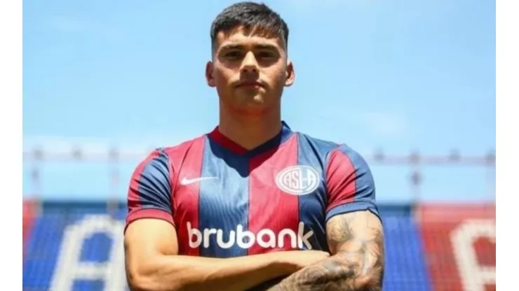 Fue presentado a principio de año en San Lorenzo y no jugó un minuto.