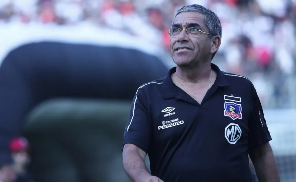 Gualberto Jara dirigió por última vez a Colo Colo en la temporada 2020, de forma interina.