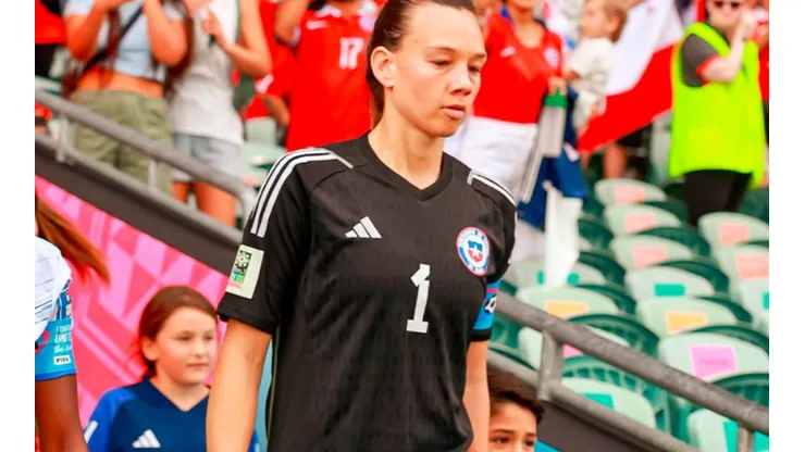 Christiane Endler da a conocer una de las causas por la cual La Roja no va al mundial: "No tenemos tantas jugadoras jugando fuera del país"