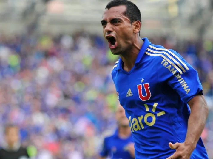 "Me hubiese gustado ganar más títulos con Universidad de Chile"