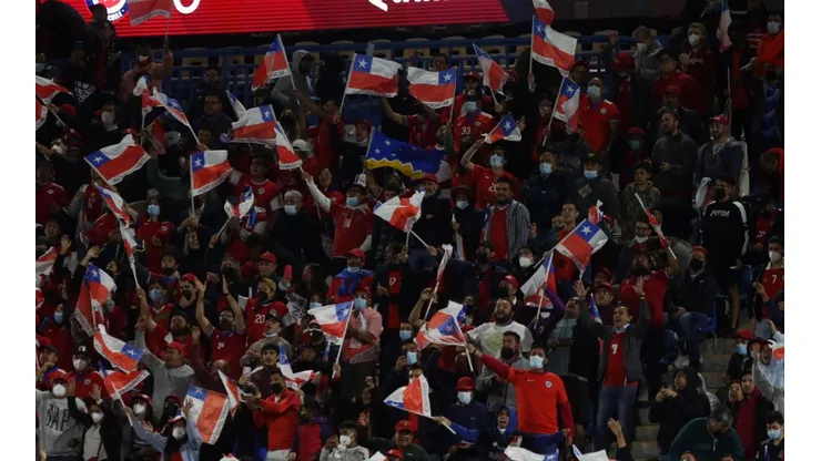 Hinchas criticaron el show musical que tendrá el amistoso de Chile ante Paraguay.