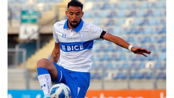 Ídolo de la UC pide respeto para Mauricio Isla