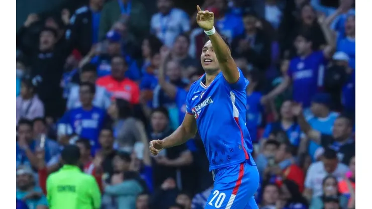 Morales marcó su segundo gol con el Cruz Azul