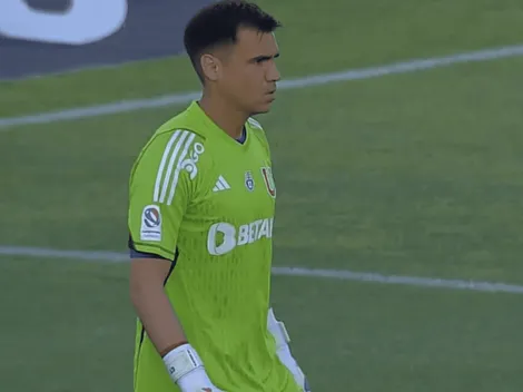 Cristopher Toselli debuta de emergencia en la U y cumple el sueño de toda su familia